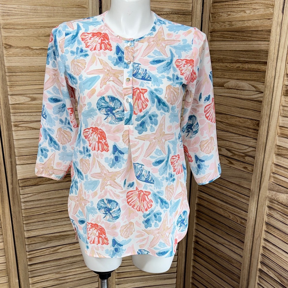 Rose & Everly Blouse Hi-Low Tunic Seashell Beach 3/4 Sleeve Button Down Size M